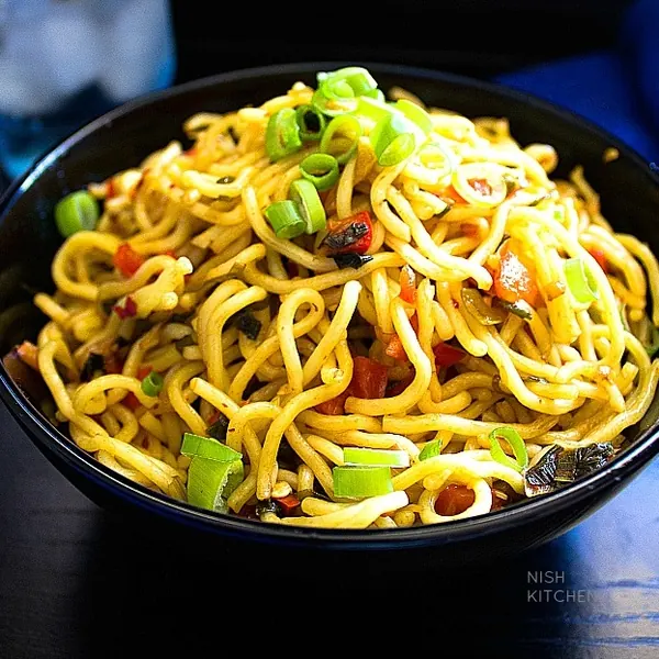 Chilly Garlic Noodles from Lakshya Sweets, Jind